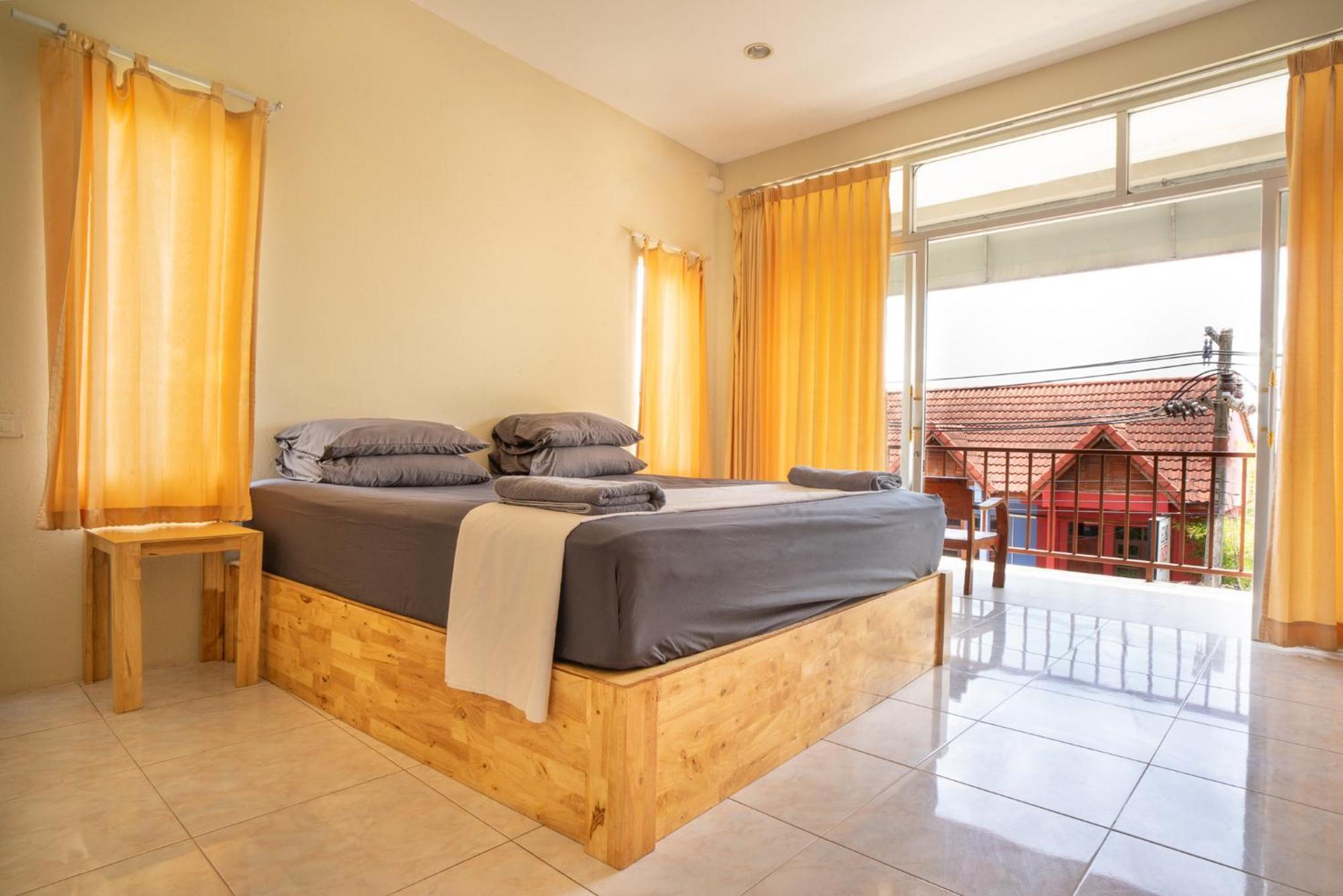 Echo Beach Hostel Баан Тай Экстерьер фото