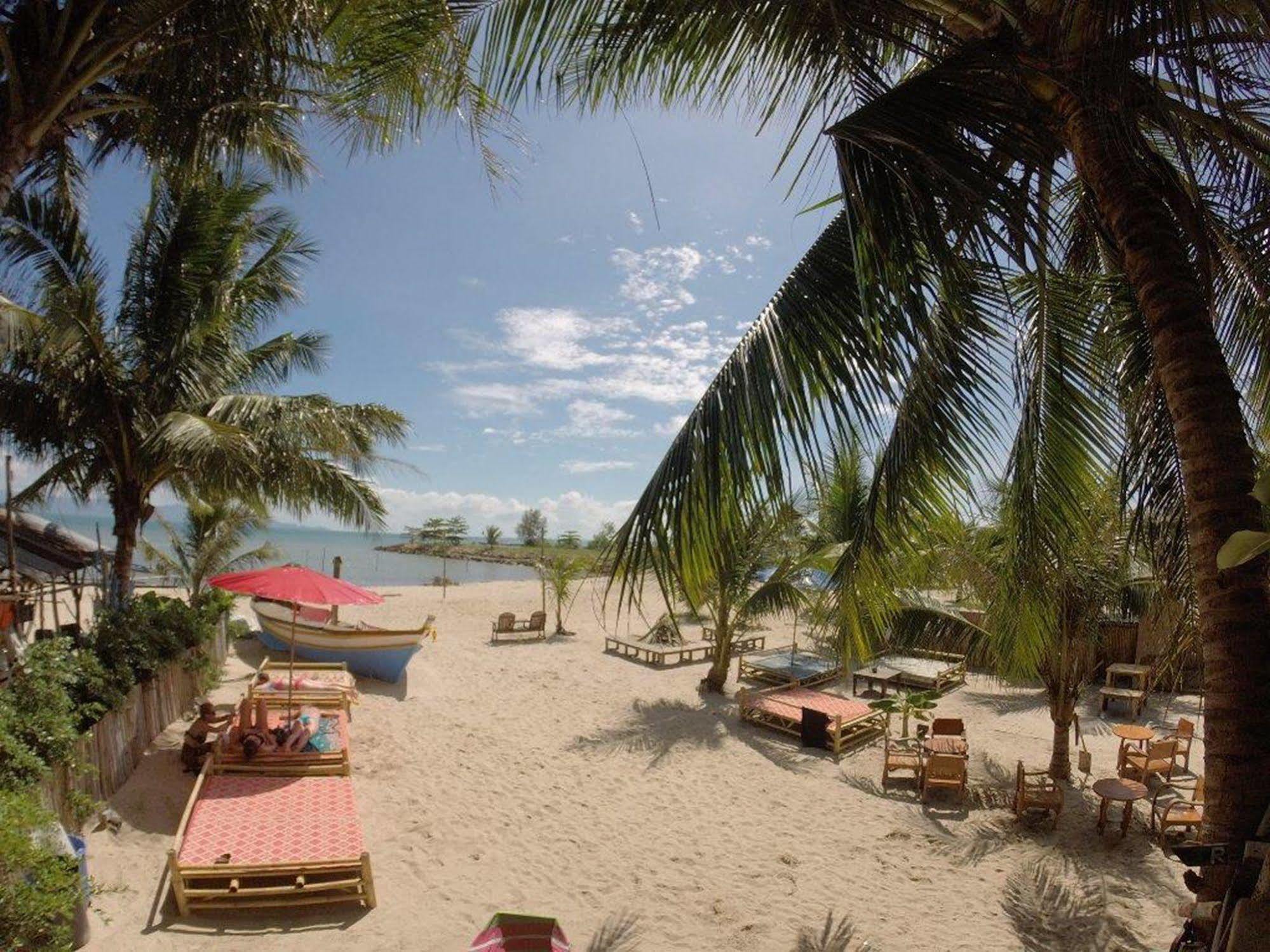 Echo Beach Hostel Баан Тай Экстерьер фото